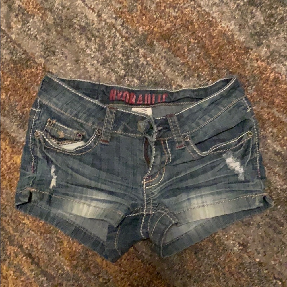 Shorts - Picture 6 of 9